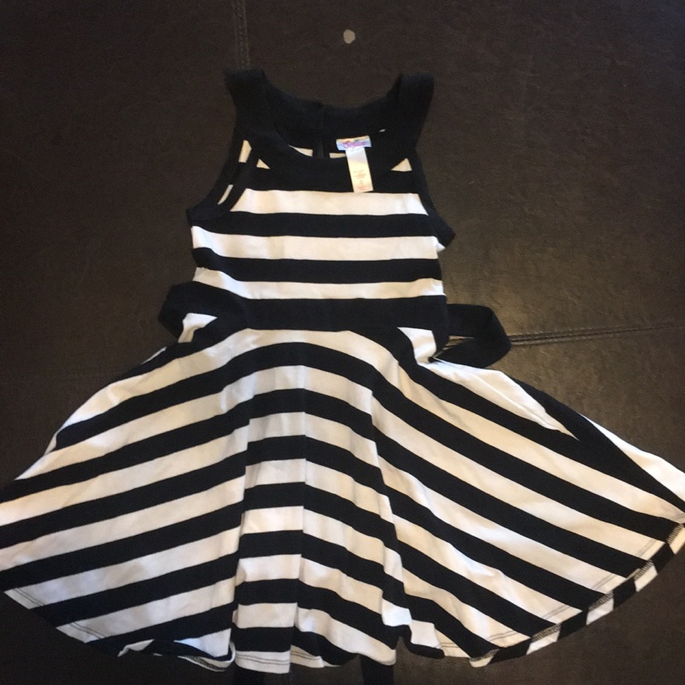 Girls dress